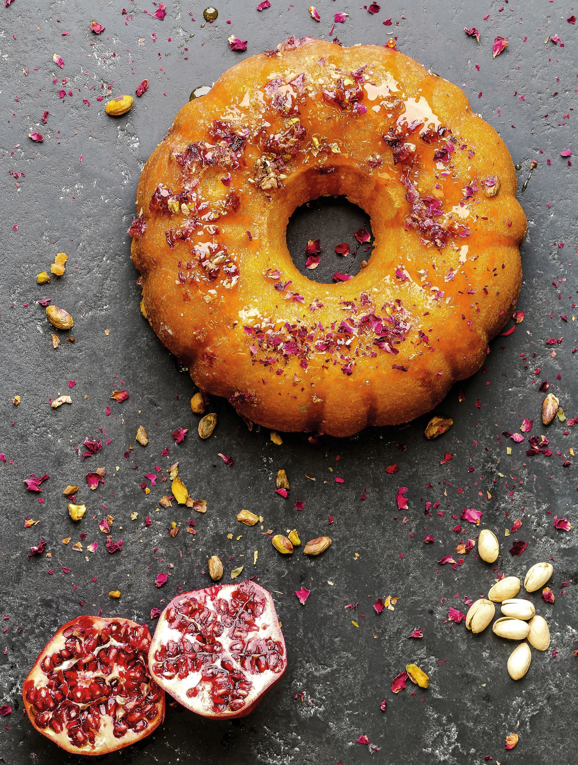 MasterCraft Heavy Base Fluted Ring Cake Pan 27cm